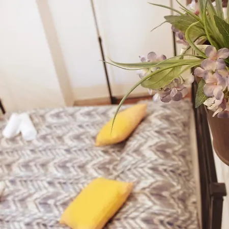 Fleur De Lis Central * بيرغامو